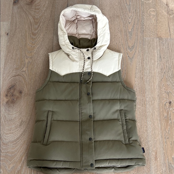 Like new Patagonia down Bivy Vest Medium Olive Cream - Picture 2 of 5